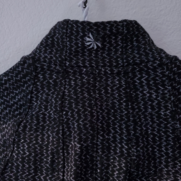 Athleta Heartbeat Hope Herringbone Jacket - Picture 2 of 8